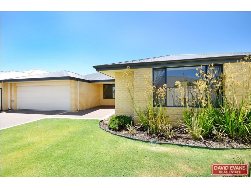 8 Kaoriki Court, Maida Vale WA 6057