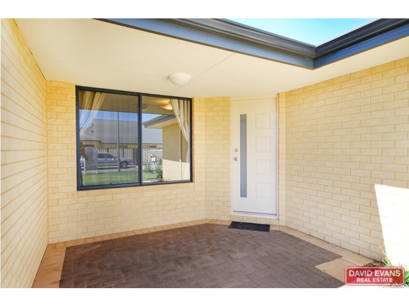 8 Kaoriki Court, Maida Vale WA 6057