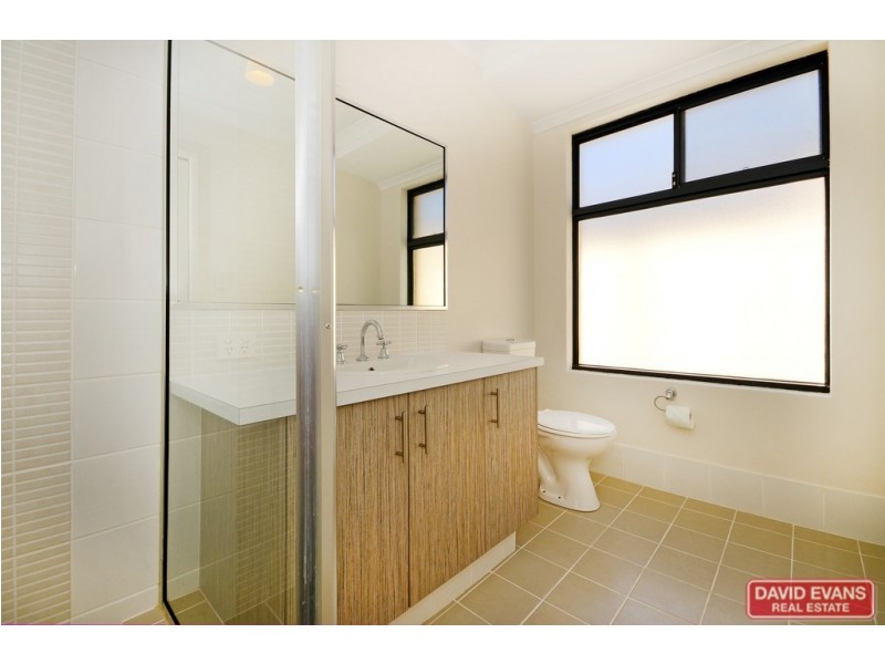 8 Kaoriki Court, Maida Vale WA 6057