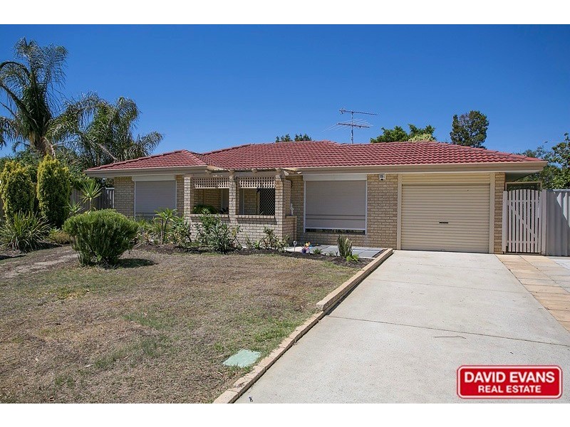 9 Caswell Court, Marangaroo WA 6064