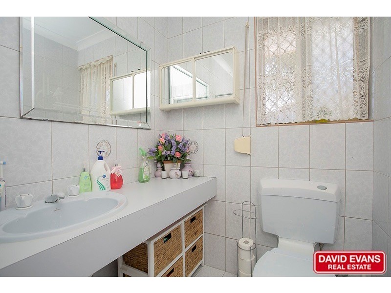 9 Caswell Court, Marangaroo WA 6064