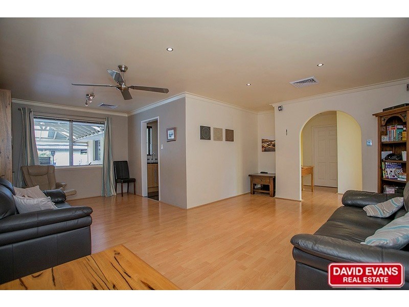 198 Dampier Avenue, Kallaroo WA 6025