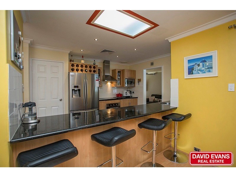 198 Dampier Avenue, Kallaroo WA 6025