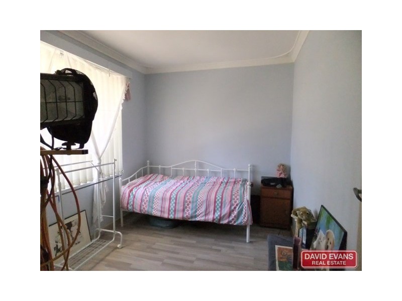 8 Lindway Street, Balga WA 6061