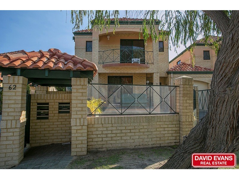 2/62 Broadbeach Boulevard, Hillarys WA 6025