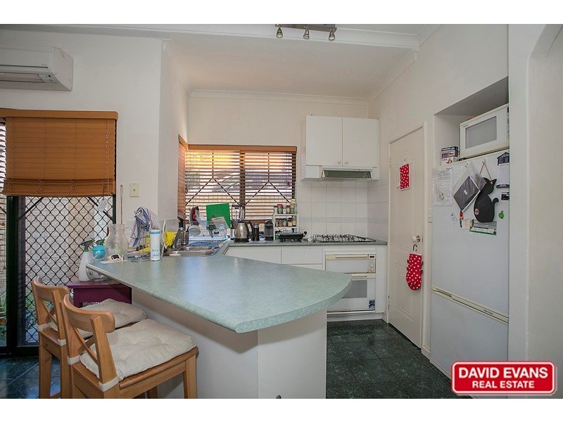 2/62 Broadbeach Boulevard, Hillarys WA 6025