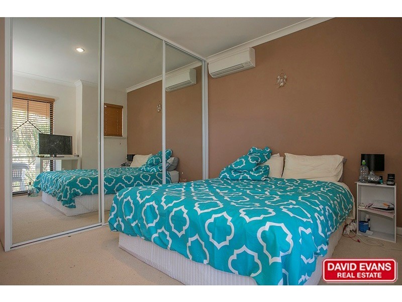 2/62 Broadbeach Boulevard, Hillarys WA 6025