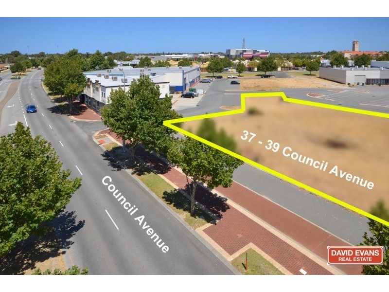 37-39 Council Avenue, Rockingham WA 6168