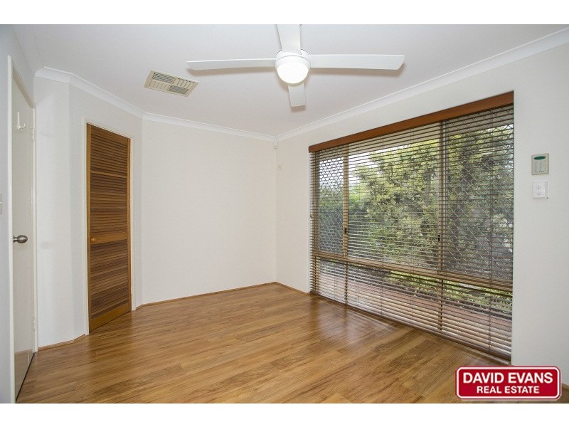 19 Aerolite Way, Beldon WA 6027