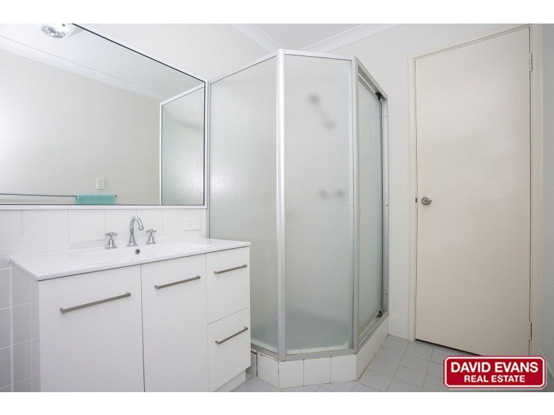 19 Aerolite Way, Beldon WA 6027