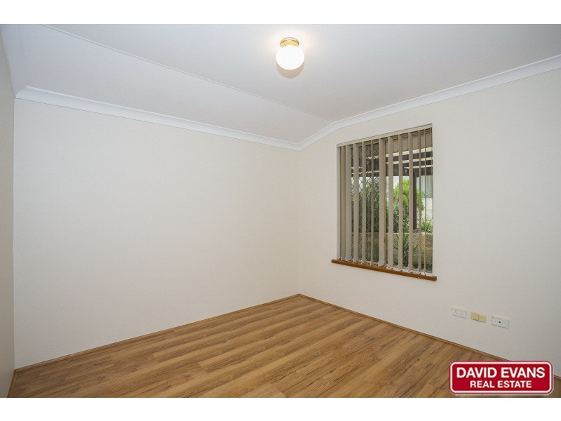 19 Aerolite Way, Beldon WA 6027