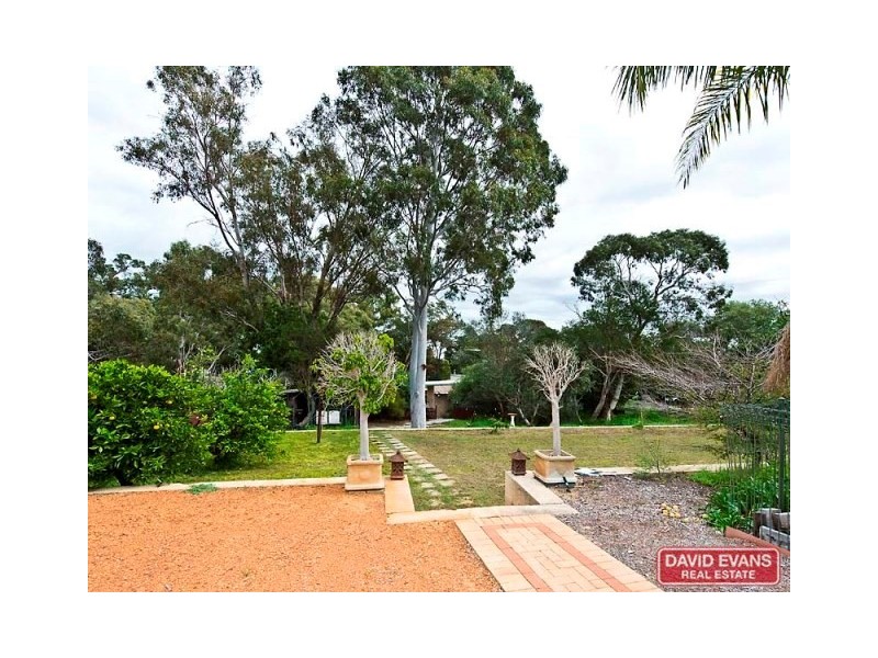64 Connell Avenue, Martin WA 6110