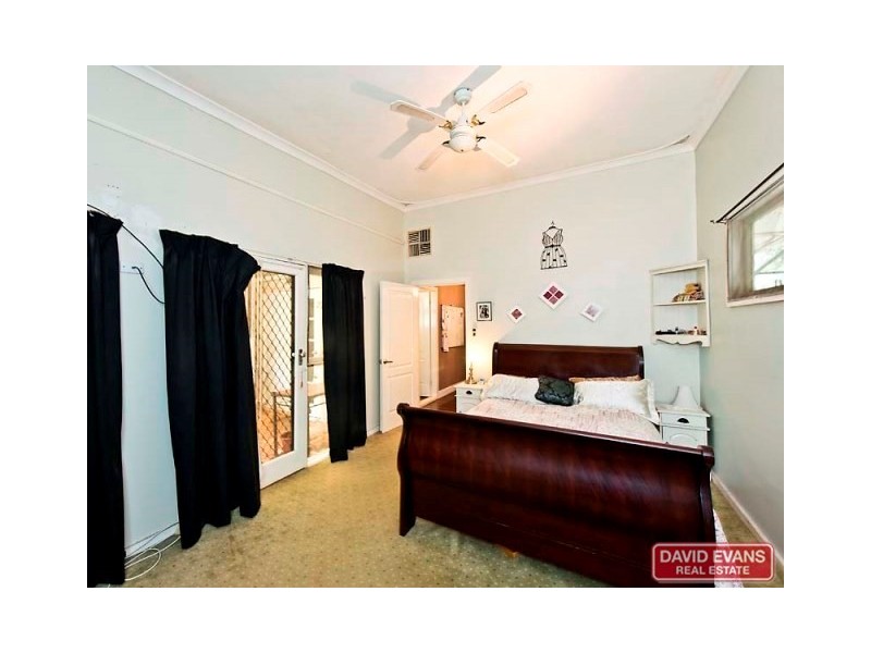 64 Connell Avenue, Martin WA 6110