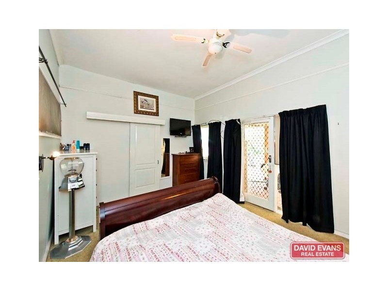 64 Connell Avenue, Martin WA 6110