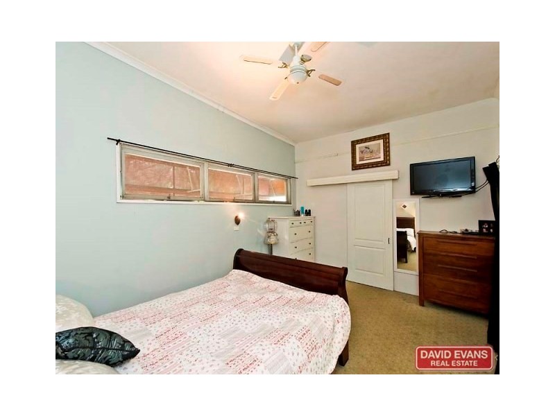 64 Connell Avenue, Martin WA 6110