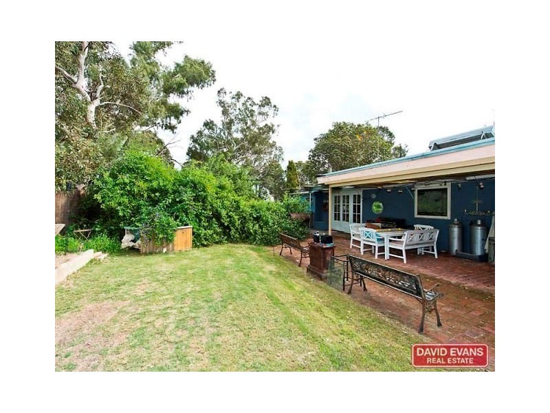 64 Connell Avenue, Martin WA 6110