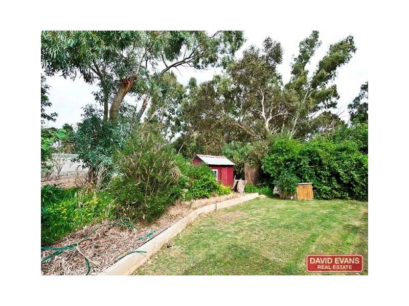 64 Connell Avenue, Martin WA 6110