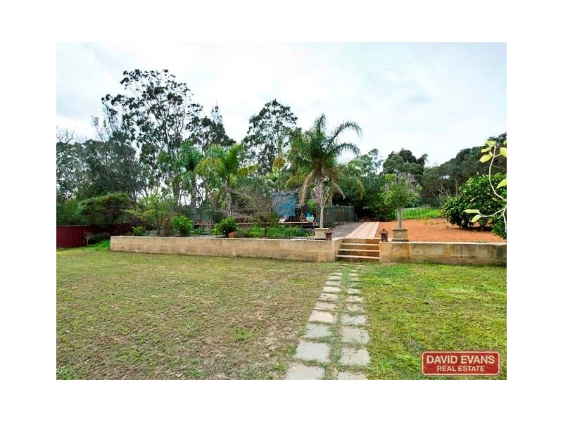 64 Connell Avenue, Martin WA 6110