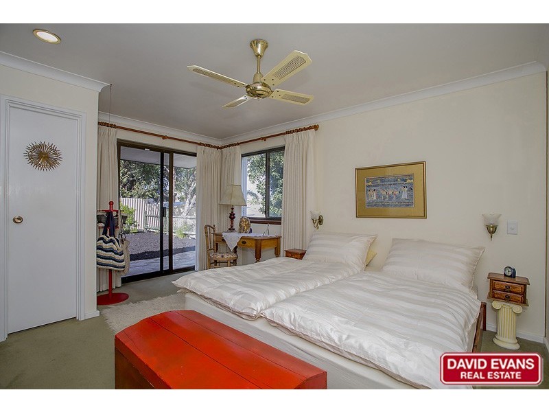 14 Eclipse Crescent, Kallaroo WA 6025