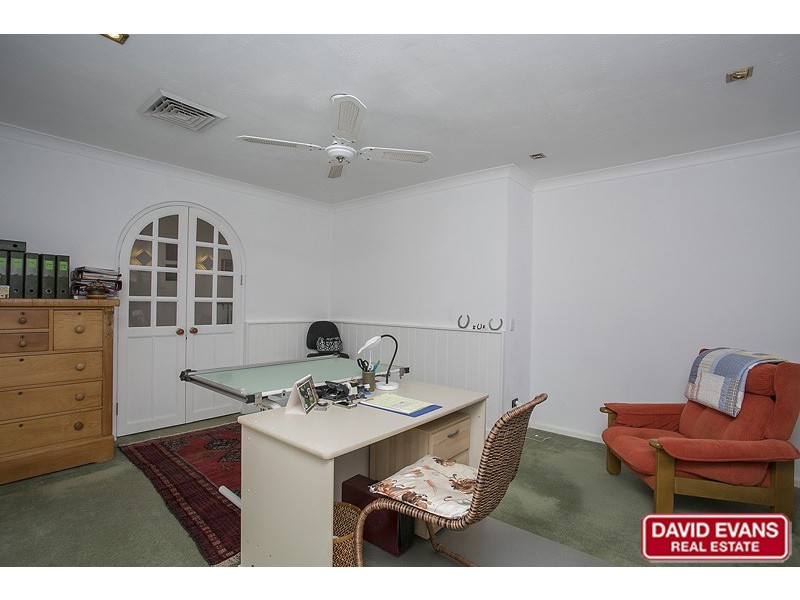 14 Eclipse Crescent, Kallaroo WA 6025