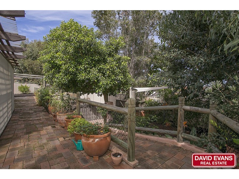 14 Eclipse Crescent, Kallaroo WA 6025