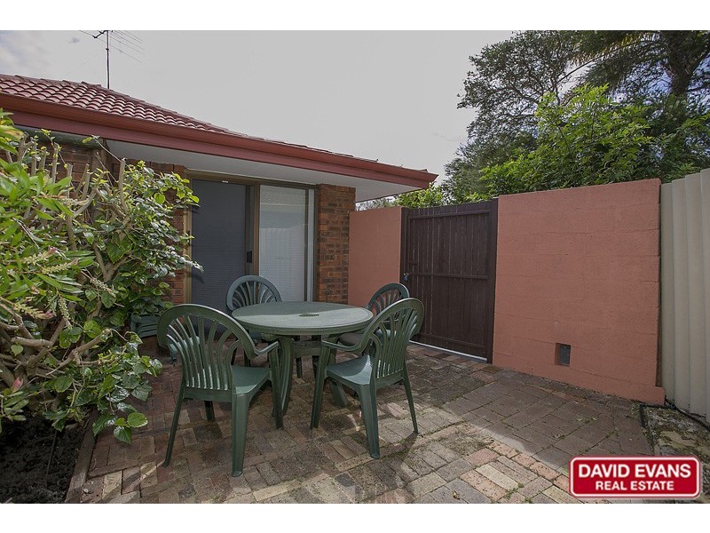 14 Eclipse Crescent, Kallaroo WA 6025