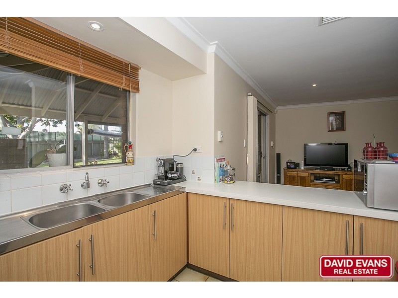 16 Culwalla Close, Kallaroo WA 6025