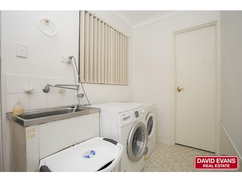 16 Culwalla Close, Kallaroo WA 6025