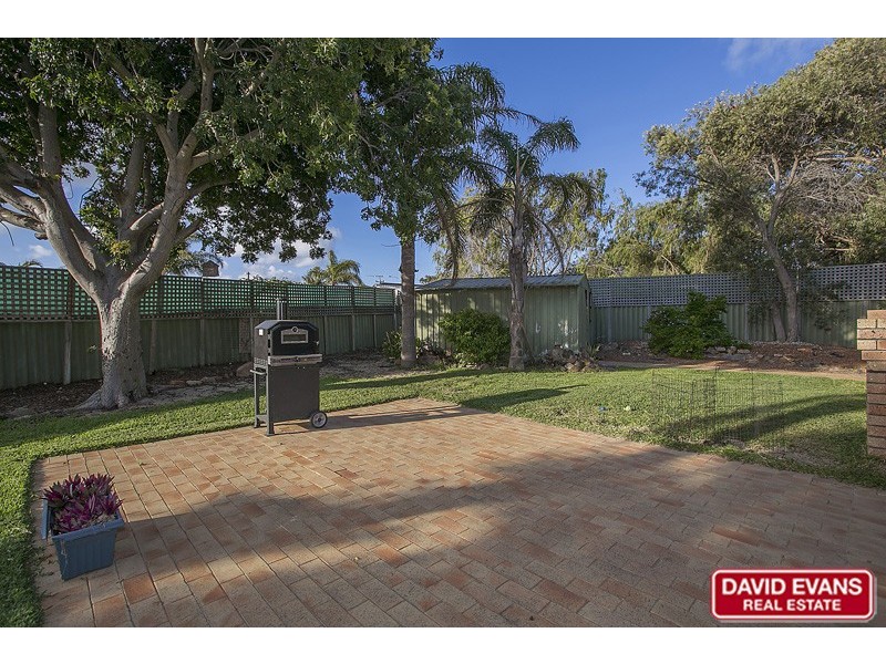 16 Culwalla Close, Kallaroo WA 6025