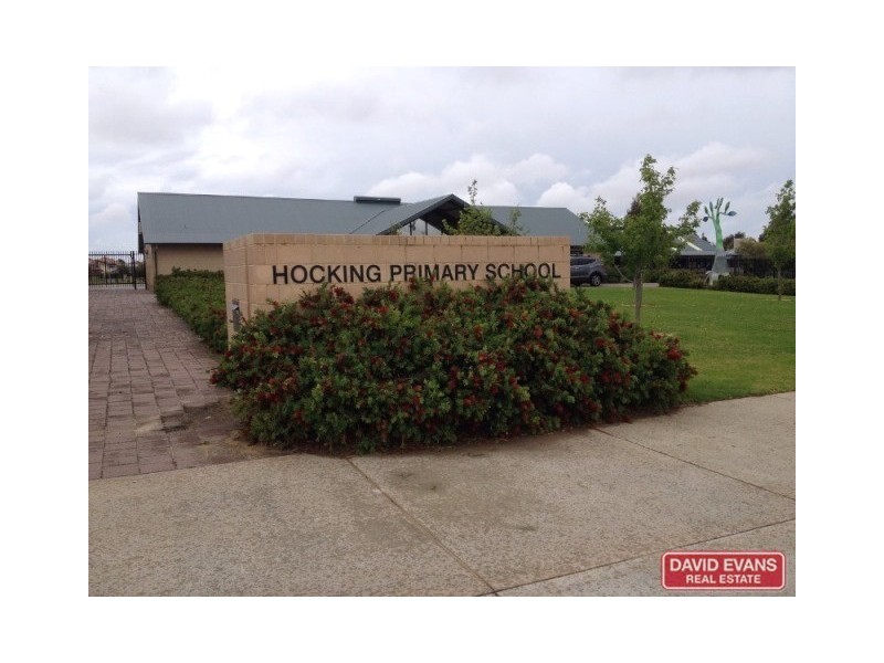 2 Oslo Street, Hocking WA 6065