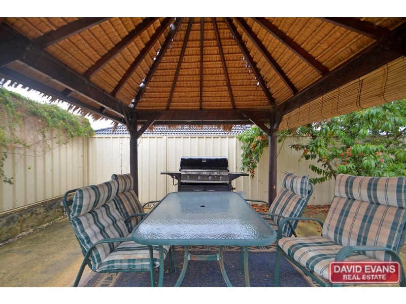 2 Bonita Way, Tapping WA 6065