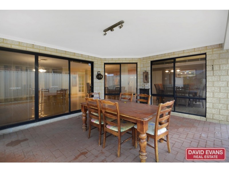 2 Bonita Way, Tapping WA 6065