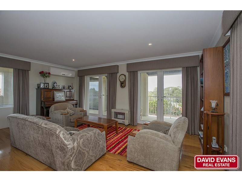 10 Solander Road, Hillarys WA 6025