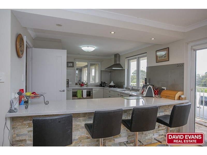 10 Solander Road, Hillarys WA 6025