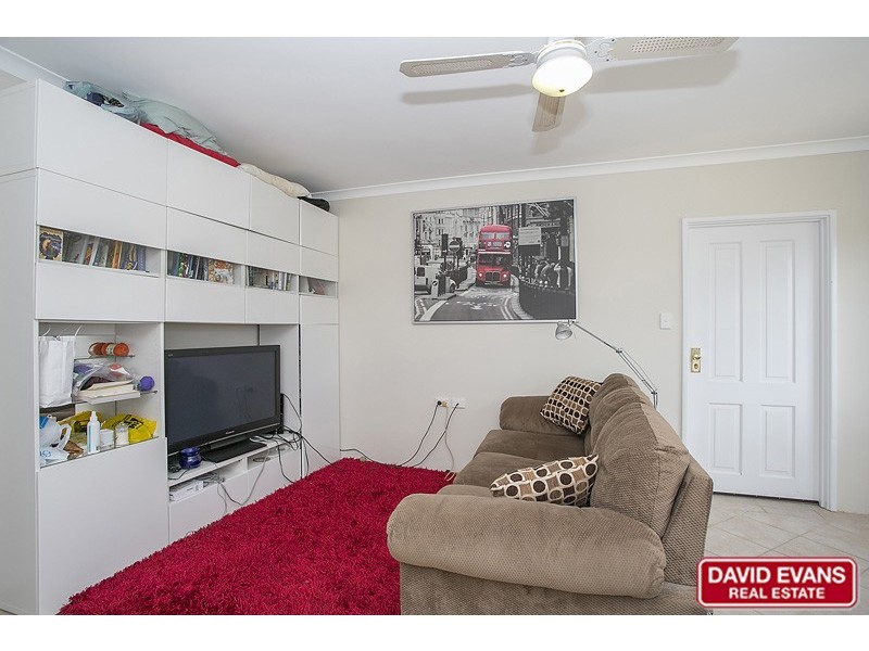 10 Solander Road, Hillarys WA 6025