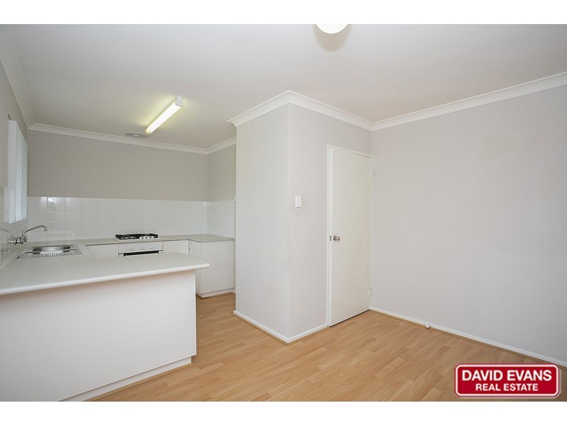 20R Roxwell Way, Girrawheen WA 6064