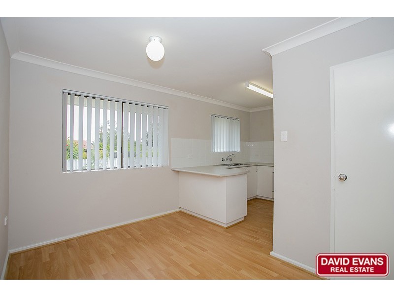 20R Roxwell Way, Girrawheen WA 6064