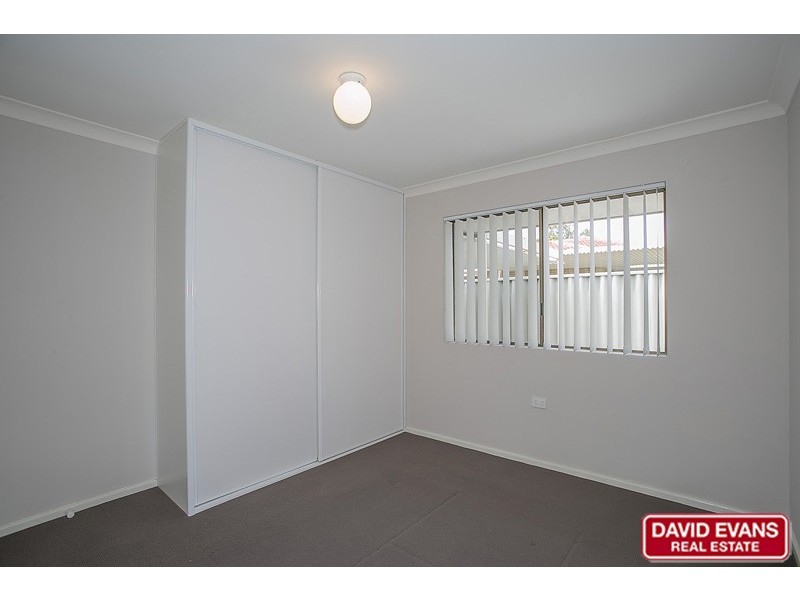 20R Roxwell Way, Girrawheen WA 6064