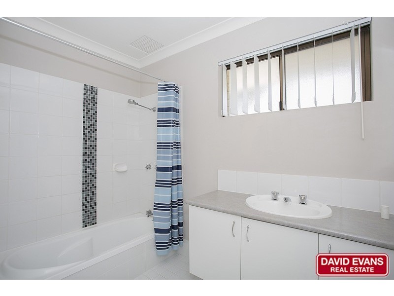 20R Roxwell Way, Girrawheen WA 6064