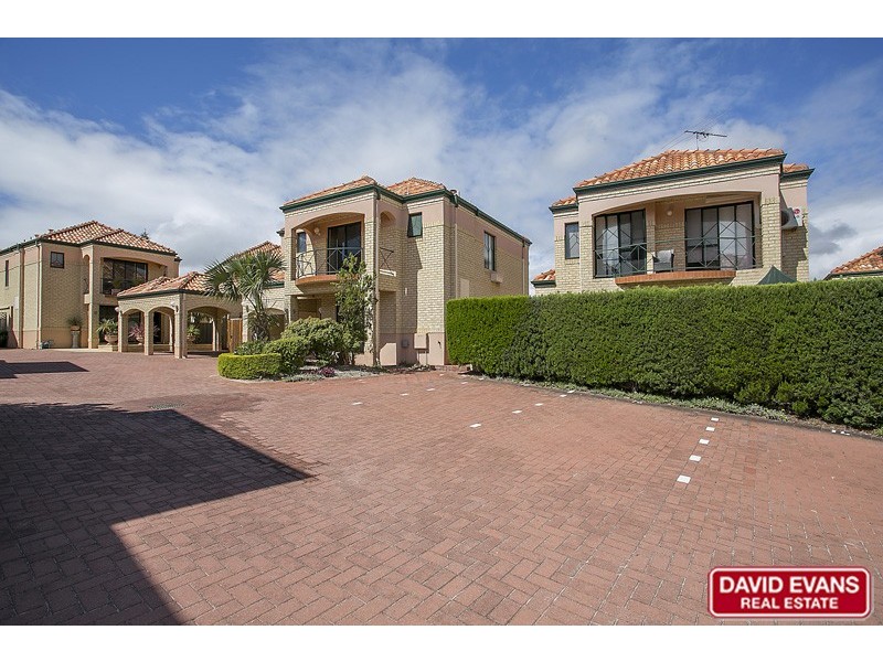 10/10 Fairhaven Terrace, Hillarys WA 6025