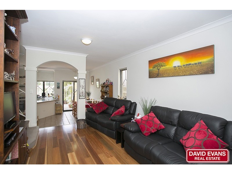 10/10 Fairhaven Terrace, Hillarys WA 6025