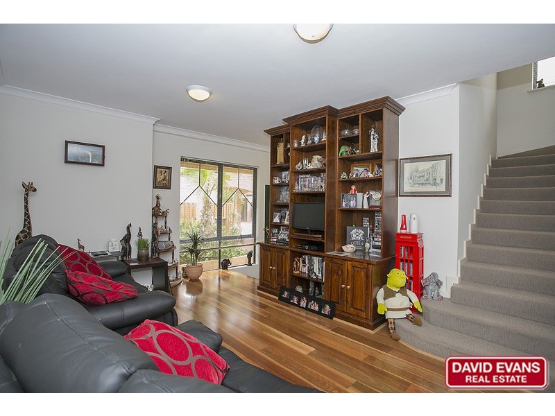10/10 Fairhaven Terrace, Hillarys WA 6025