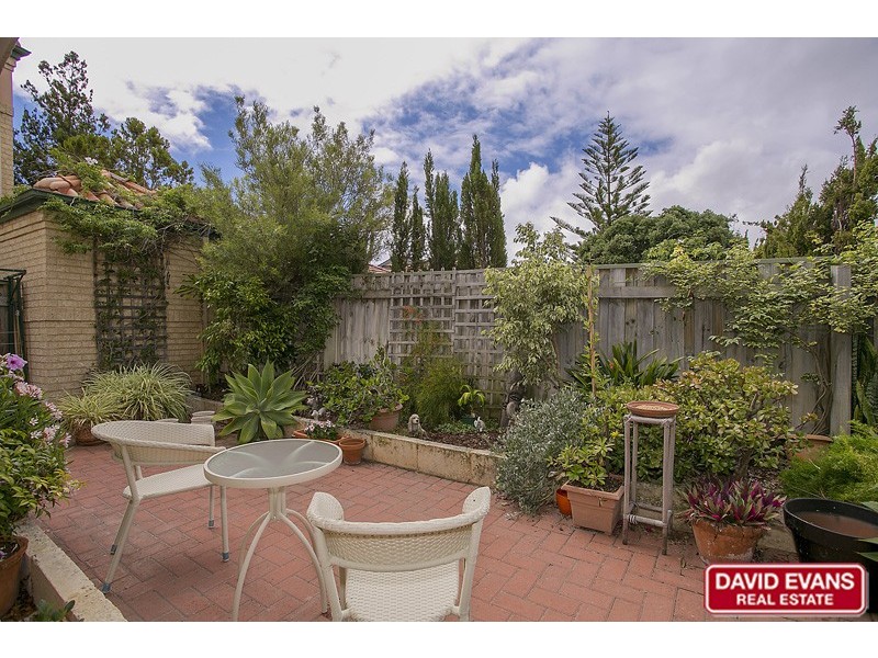 10/10 Fairhaven Terrace, Hillarys WA 6025