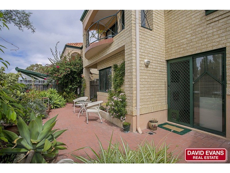 10/10 Fairhaven Terrace, Hillarys WA 6025