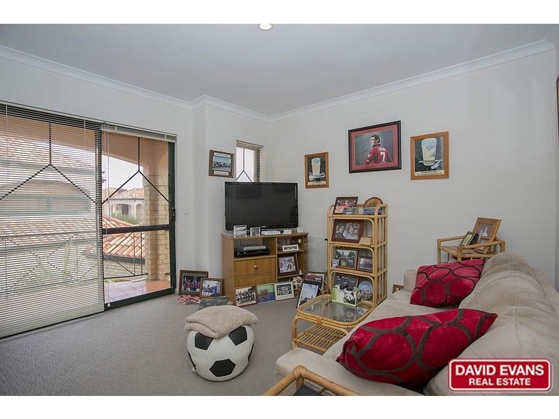 10/10 Fairhaven Terrace, Hillarys WA 6025