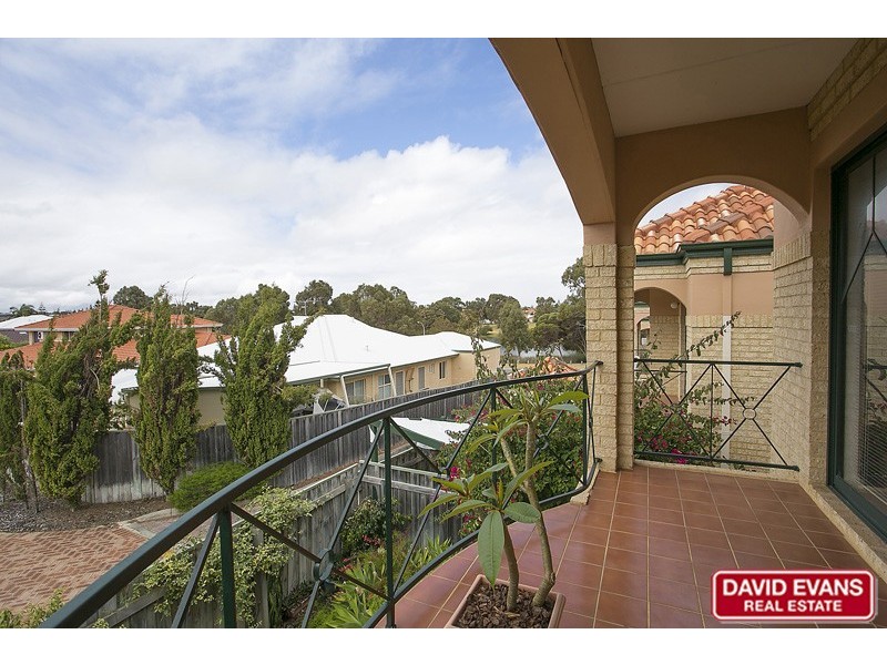 10/10 Fairhaven Terrace, Hillarys WA 6025