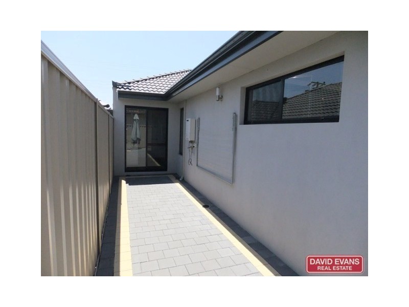 2B Kingsfold Street, Balga WA 6061