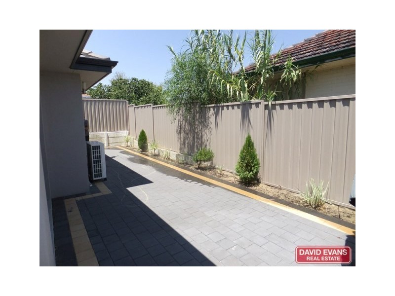 2B Kingsfold Street, Balga WA 6061