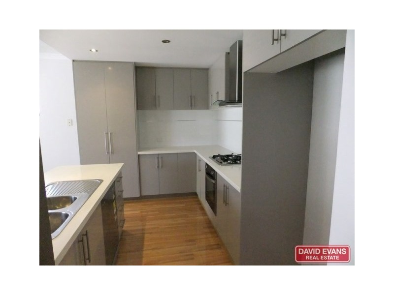 2B Kingsfold Street, Balga WA 6061