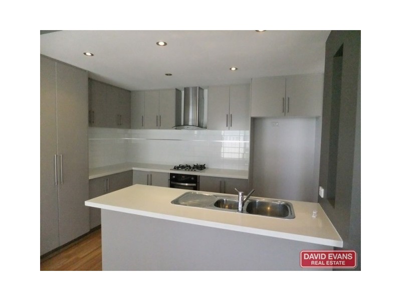 2B Kingsfold Street, Balga WA 6061